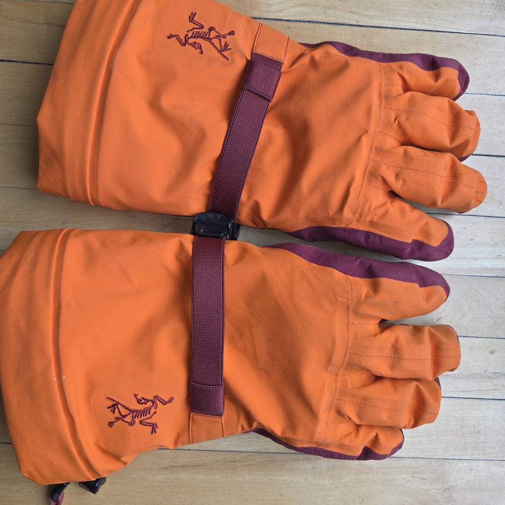 Arcteryx ALPHA SV GLOVES Size Large